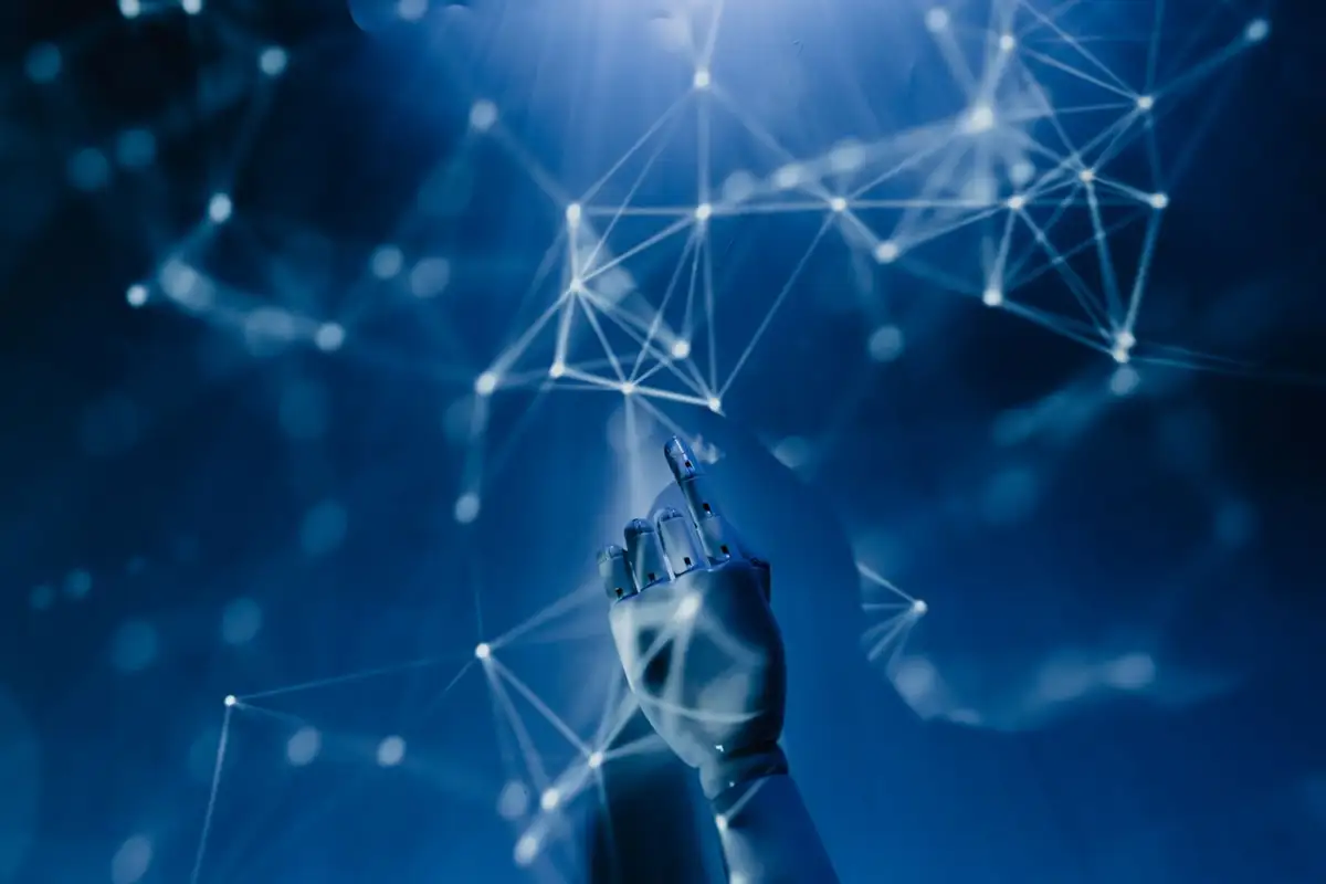 Mão robótica tocando rede de conexões digitais, representando a busca com inteligência artificial